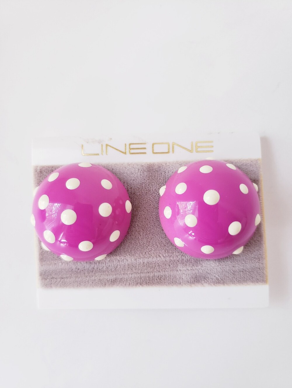 Vintage Line One Pink Polka Dot Round Earrings